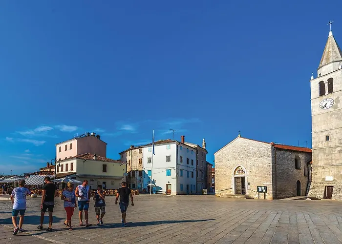 Apartment Cozy In With Wifi Peroj