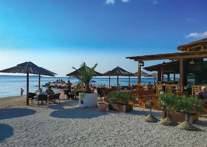 Apartment Cozy In With Wifi Peroj